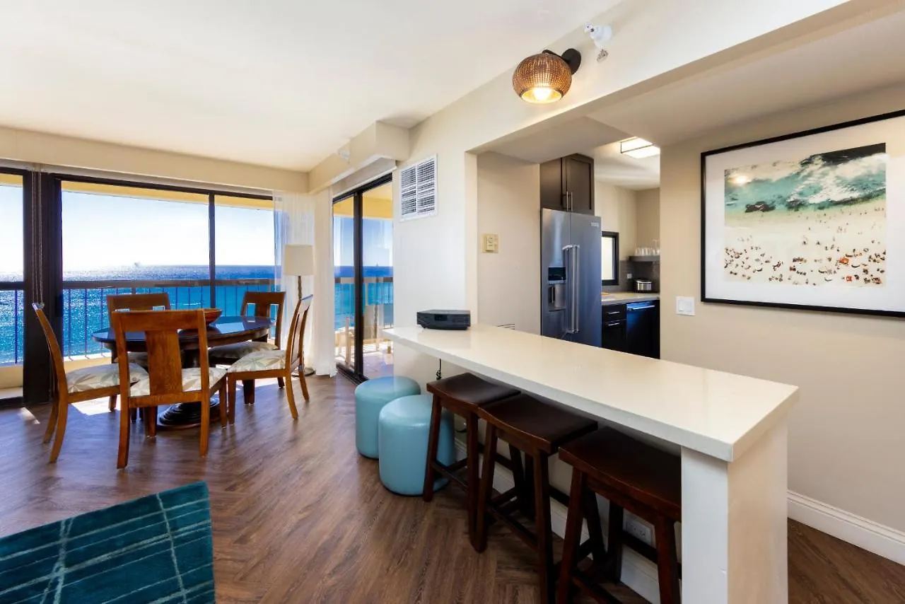 Ocean Front Spectacular Condo Honolulu